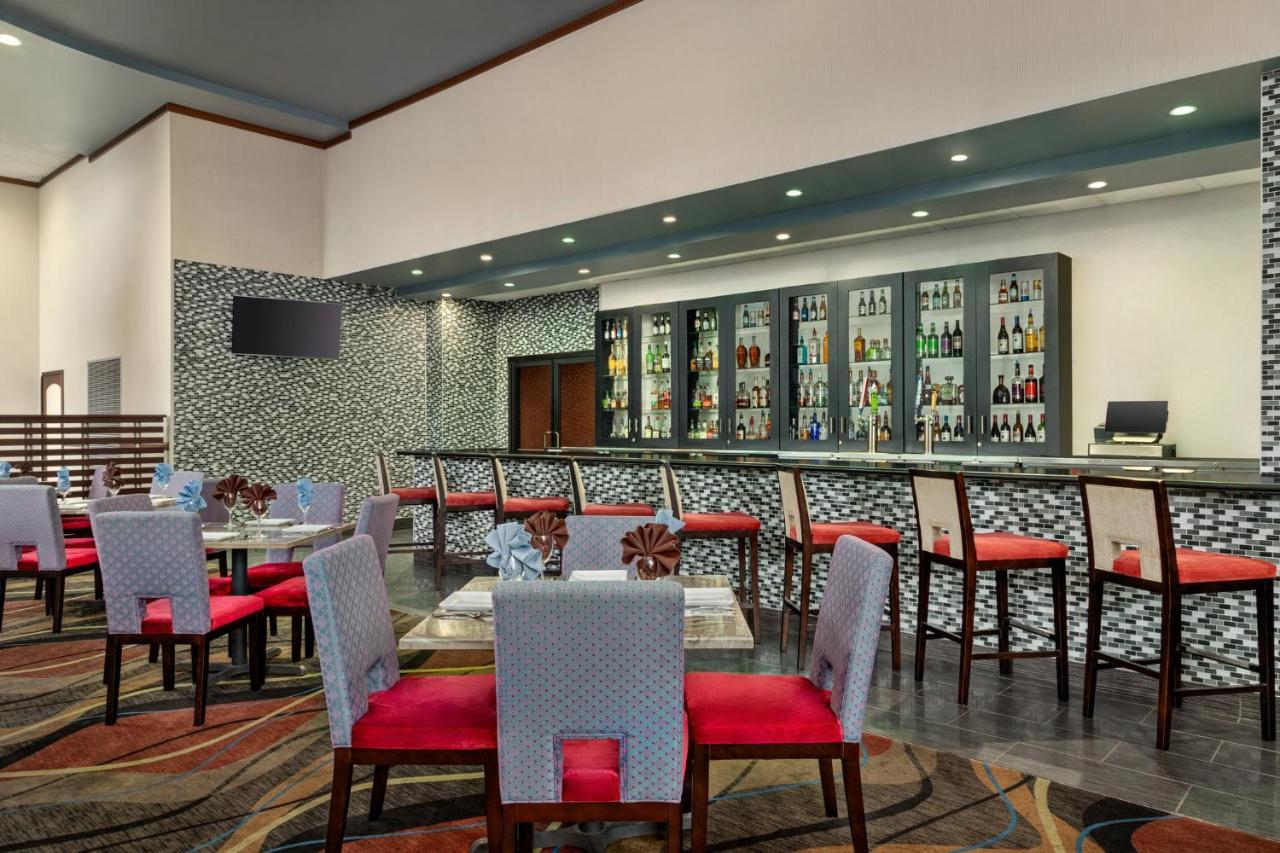 Holiday Inn Louisville East - Hurstbourne By Ihg Kültér fotó